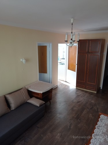 centrum-katowice-rewelacyjne-sloneczne-mieszkanie-2p-po-renowacji-sunny-apartment-to-rent-63998-katowice-foto.jpg